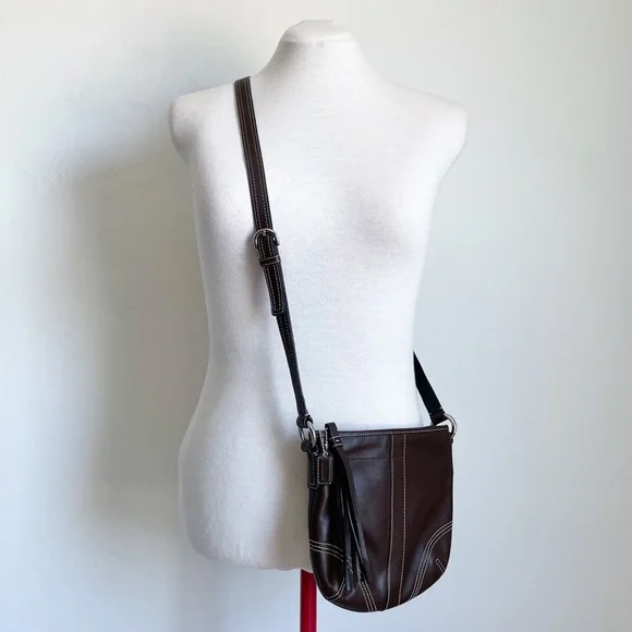 SOLD Coach Brown Leather Crossbody Tassel Zip Purse - Picture 5 of 9